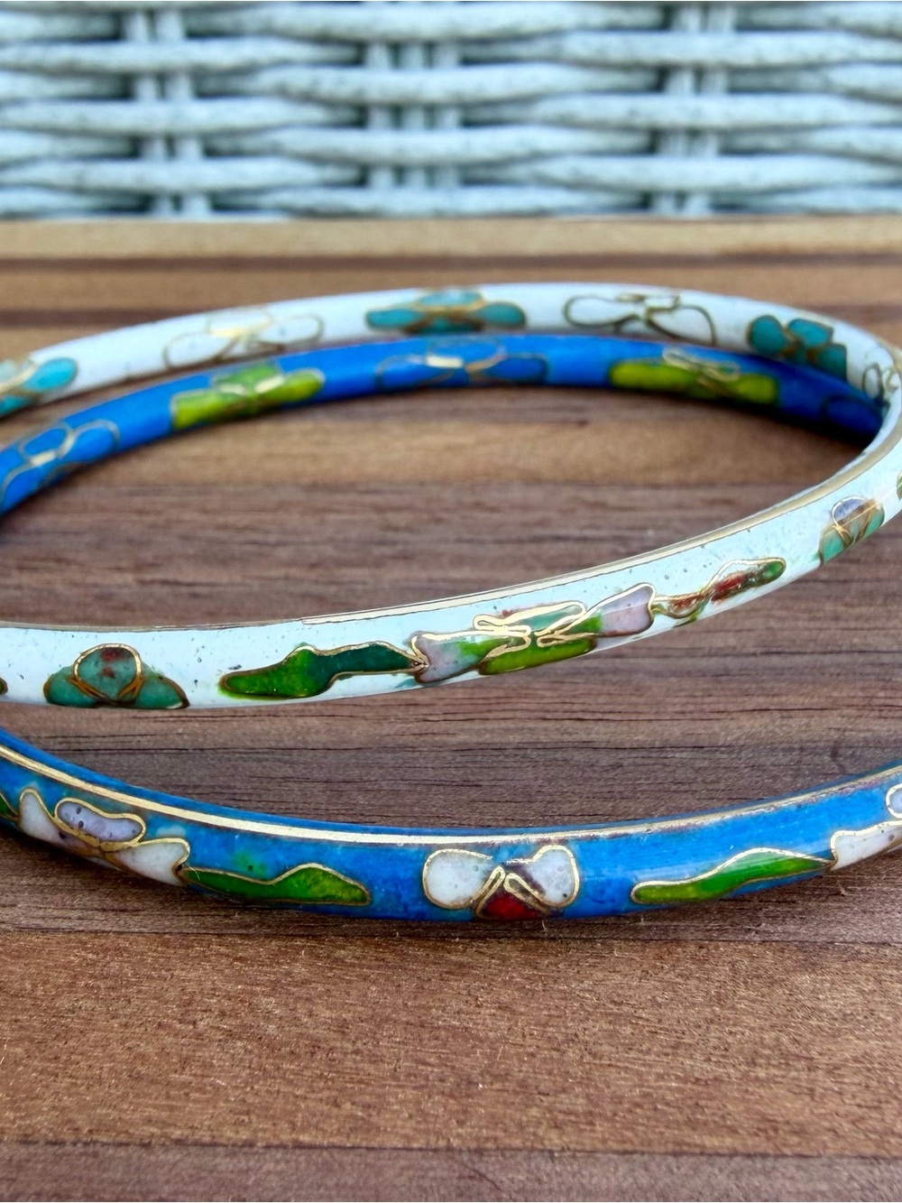 2 Vintage Chinese Cloisonne Bangle Bracelet Blue & White Enamel Flowers
